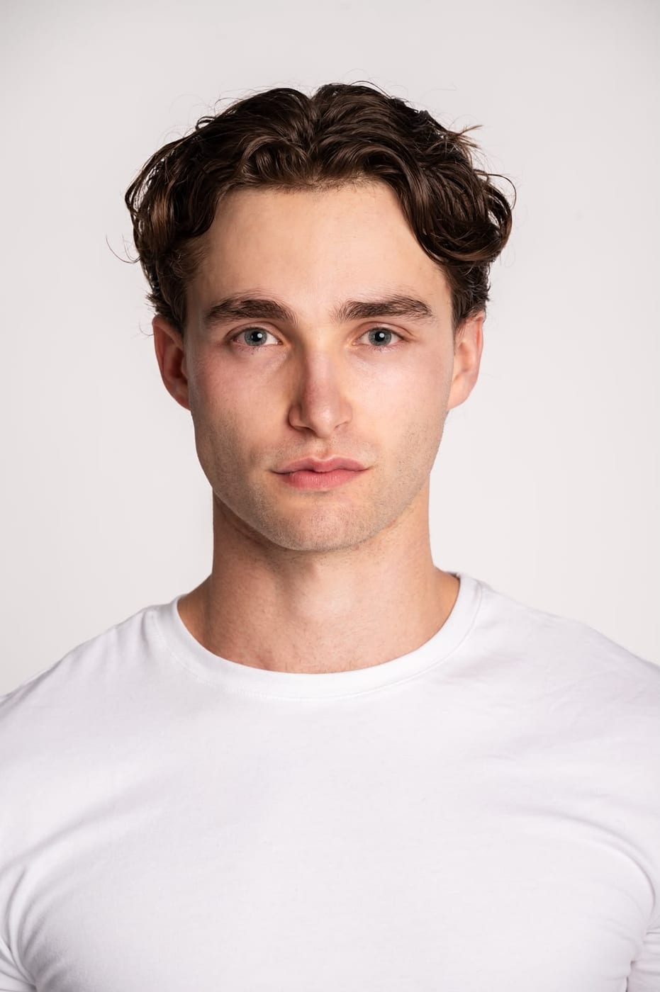 Pascal Sander digitals, white t-shirt, portrait
